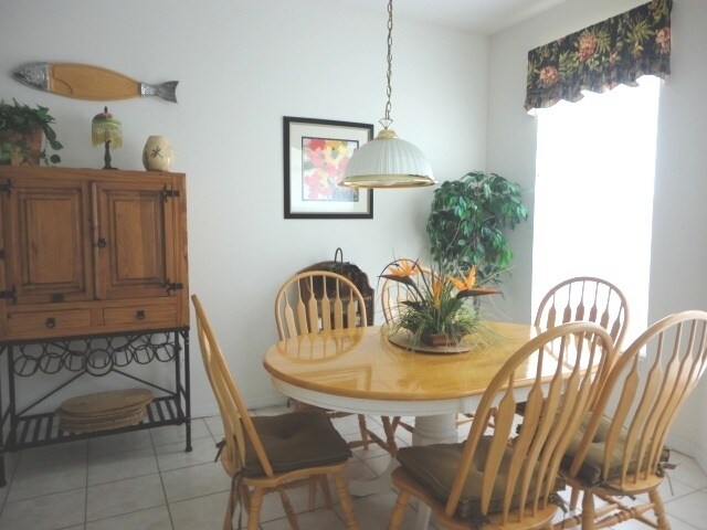 Building Photo - SPECIAL PRICE!! 2BD/2BA/2CG VILLA