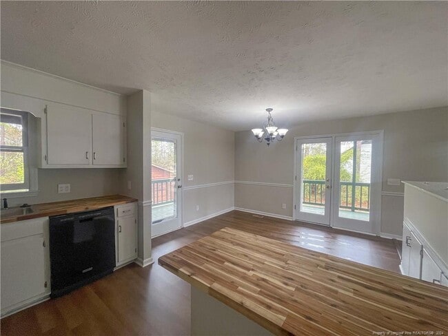 Building Photo - 792 Whispering Pines Rd