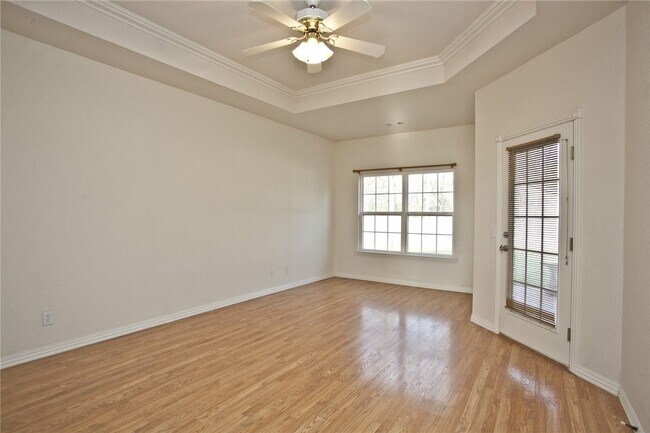 Building Photo - 310 Old Forge Dr