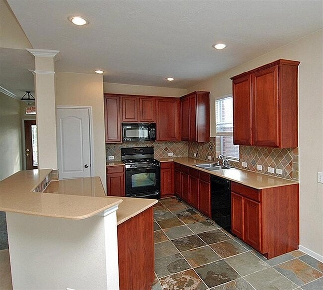 Building Photo - 19439 Suffolk Hollow Ln