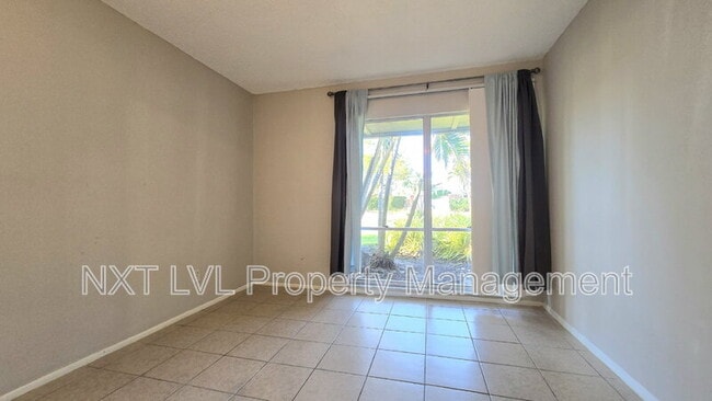 Building Photo - 4261 Island Cir