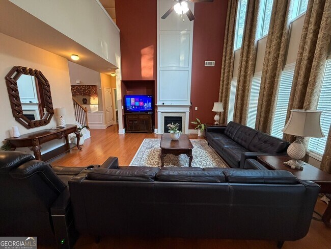 Building Photo - 1684 Lancaster Creek Cir SW