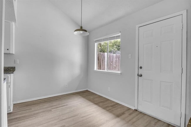 Building Photo - 2414 B Patrick Henry St