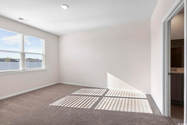 Building Photo - 1833 Castlebay Dr