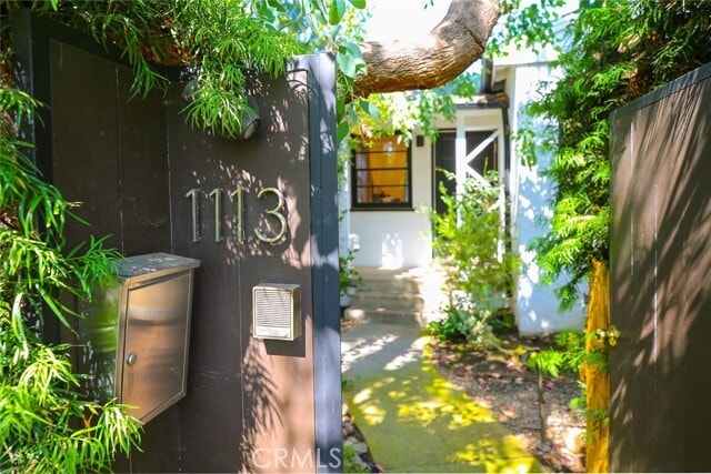 Building Photo - 1113 Amoroso Pl