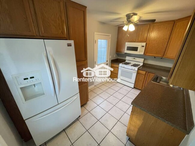 Building Photo - 20 Stewarton Ct