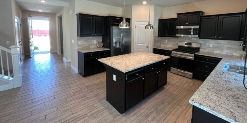 Building Photo - 2494 Valdes Dr