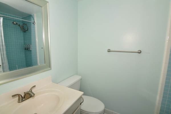 Building Photo - 5353 Columbia Pike