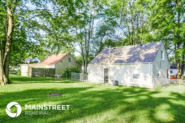 Building Photo - 890 Bucknell Rd