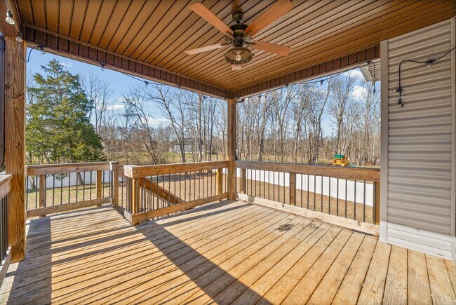 Building Photo - Spacious 4 bedroom 3 full bath home for rent!