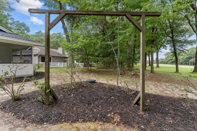 Building Photo - 3303 Marsh View Dr