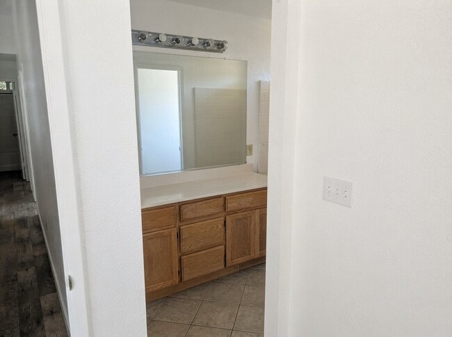 Building Photo - 3067 Carey Ln