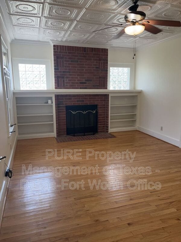 Building Photo - 501 E Monroe St