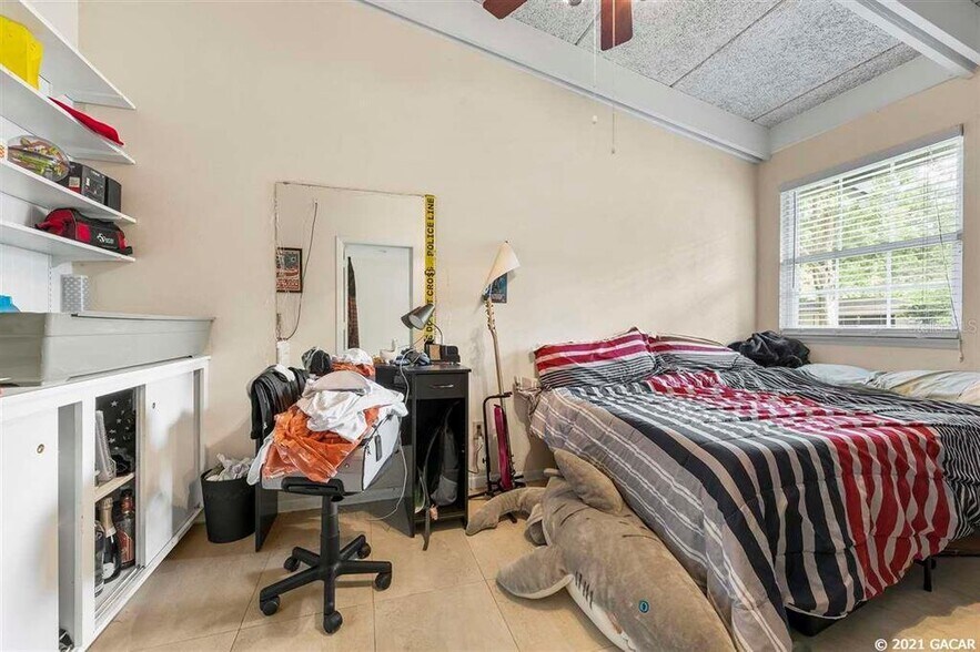 Building Photo - 3028 NW 2nd Ave