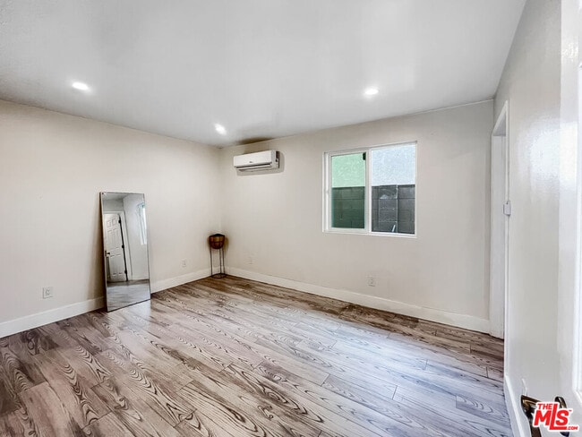 Building Photo - 10019 San Gabriel Ave