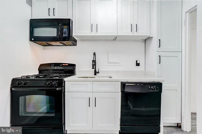 Building Photo - 1836 Metzerott Rd