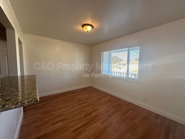 Building Photo - 1126 Granada Ave