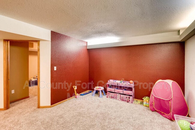 Building Photo - 906 Richmond Dr