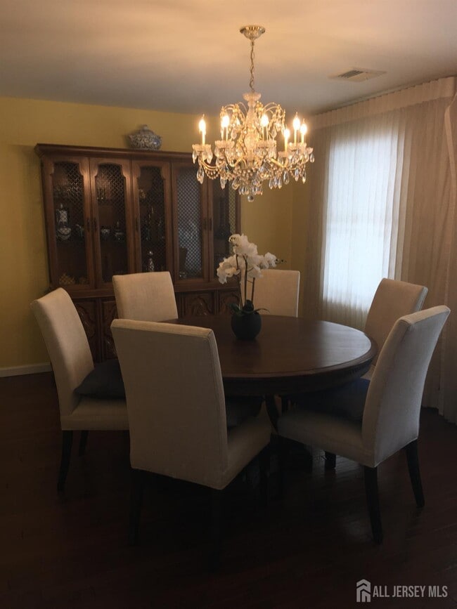 Building Photo - 124 Taylors Mills Rd