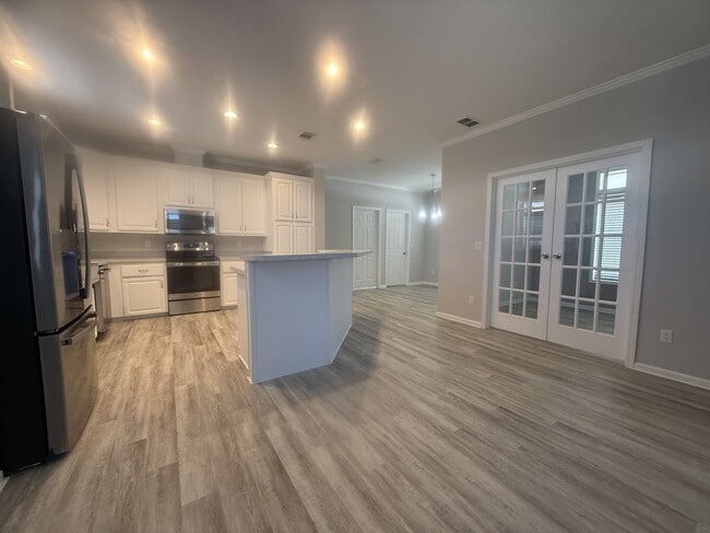 Building Photo - 39248 US Hwy 19 N