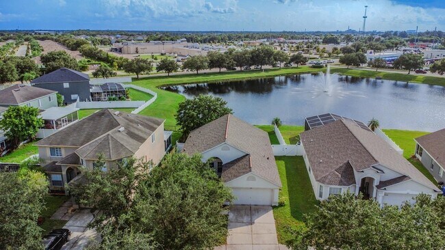 Building Photo - 10815 Lakeside Vista Dr