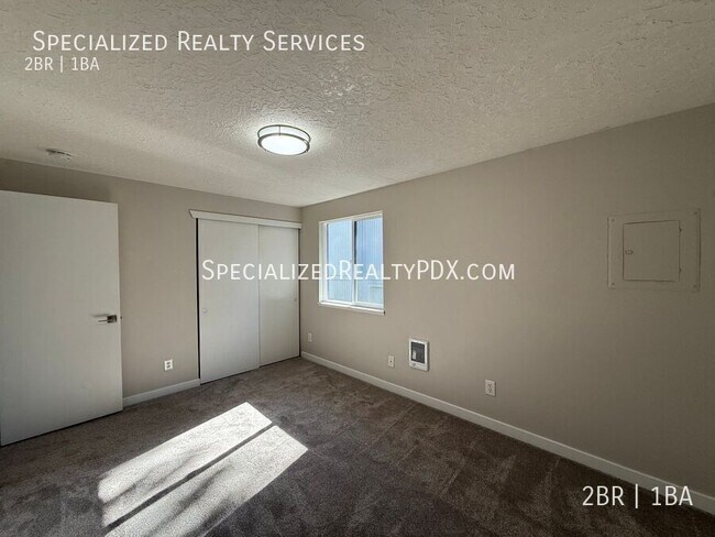 Building Photo - 5117 SW 62nd Ave