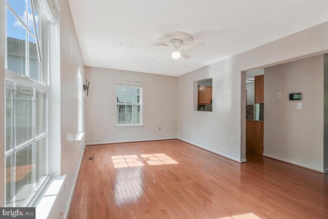 Building Photo - 2647 Longbow Ct