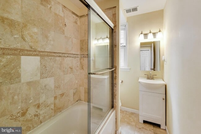 Building Photo - 8414 Flower Ave