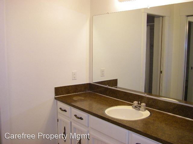 Building Photo - 3 br, 2 bath House - 1474 Greentree Circle