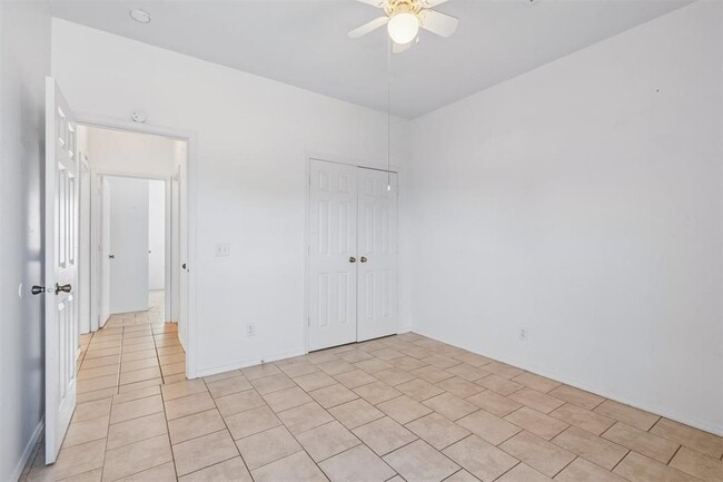 Building Photo - 1021 Shady Creek Cir