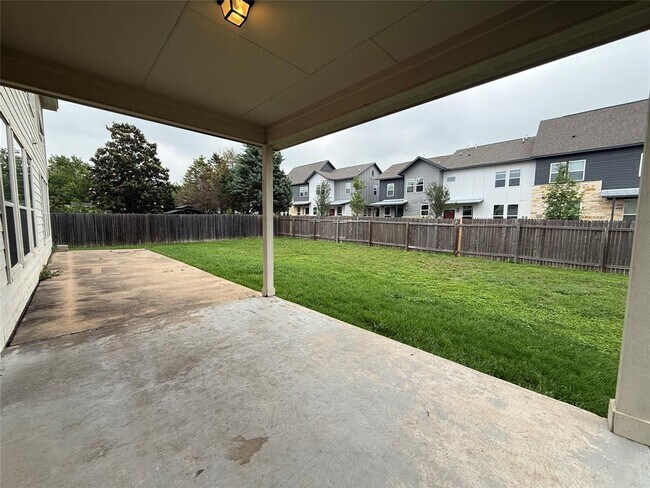 Building Photo - 1209 Laurel Oak Trail