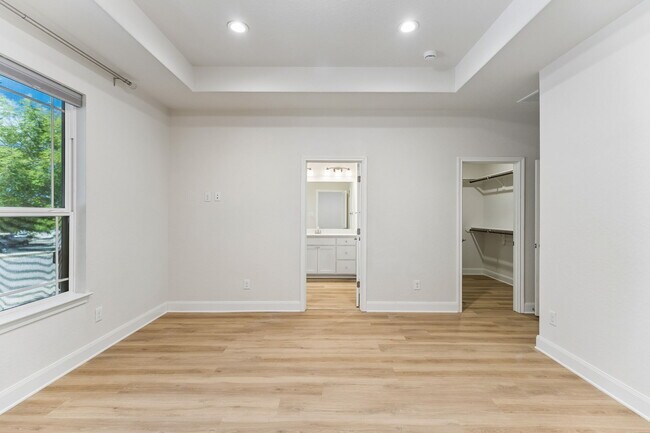 Building Photo - 154 Magnolia Cir