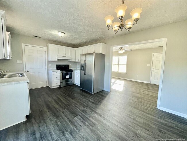 Building Photo - 184 Brandywood Ct