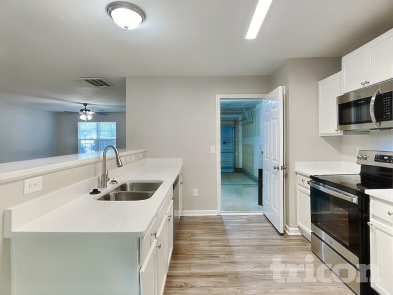 Building Photo - 5820 Stonedale Court