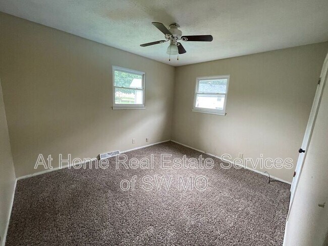 Building Photo - 2639 W Truman St