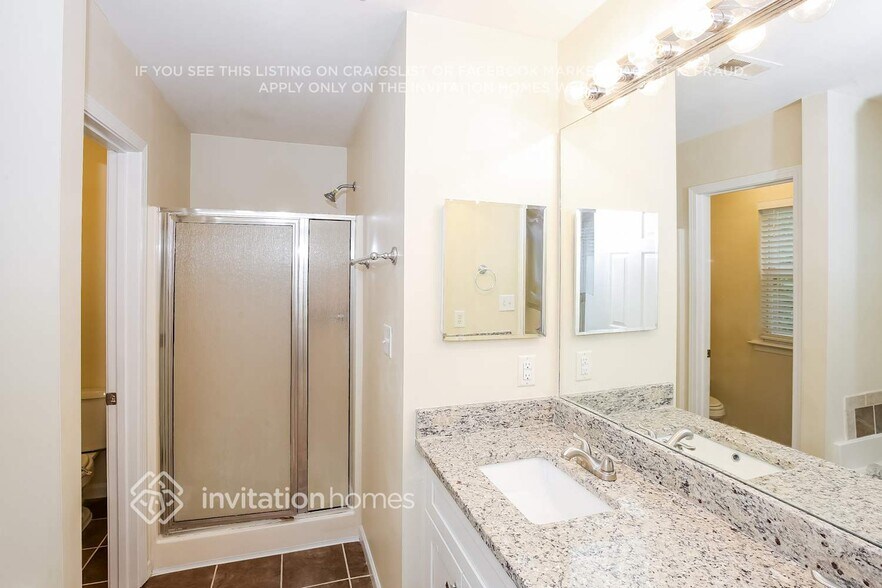 Building Photo - 2808 Black Walnut Ln