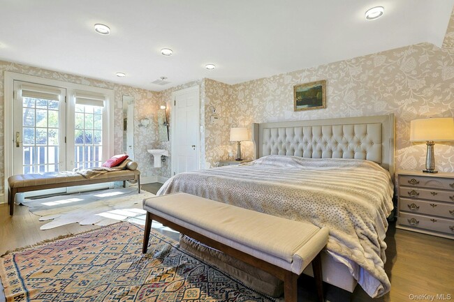 Building Photo - 9 Prall Pl