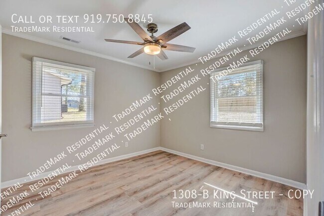 Building Photo - 1308 King St