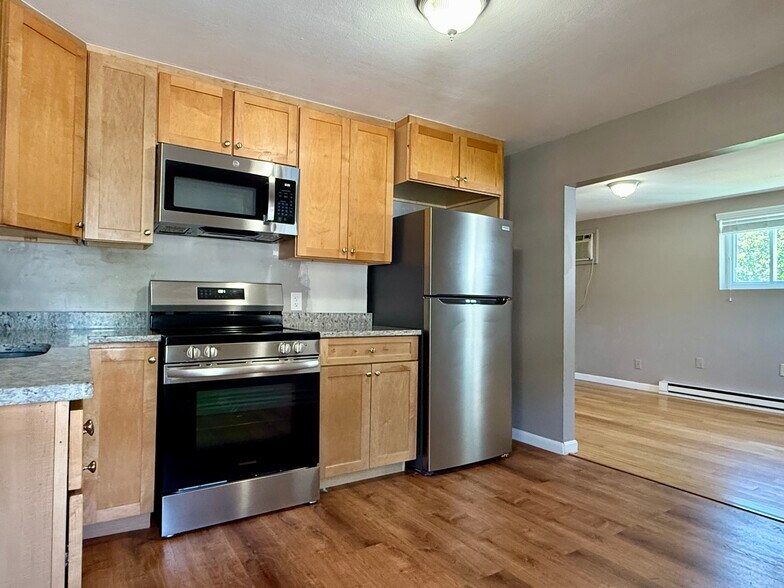 Building Photo - 63 3rd Ave