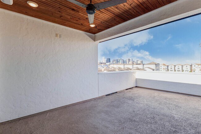 Building Photo - 2751 Freund St