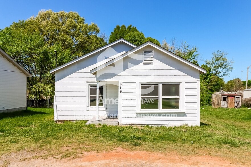 Building Photo - 618 Osceola St
