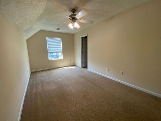 Building Photo - PRE-LEASING FOR AUGUST 2025!  1/2 OFF SECU...