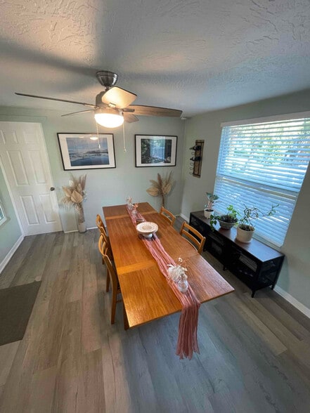 Building Photo - 1465 15th St S