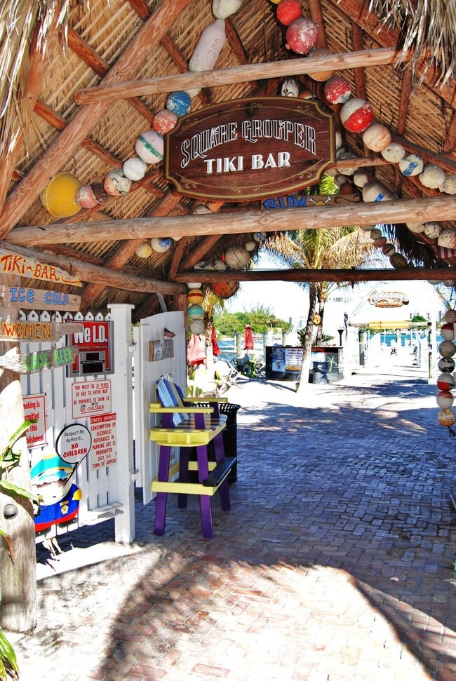 Building Photo - 3602 Fairway Dr N