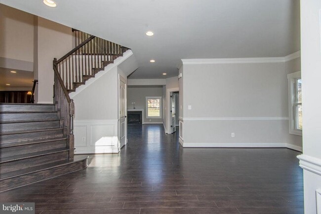 Building Photo - 7408 Bethune St