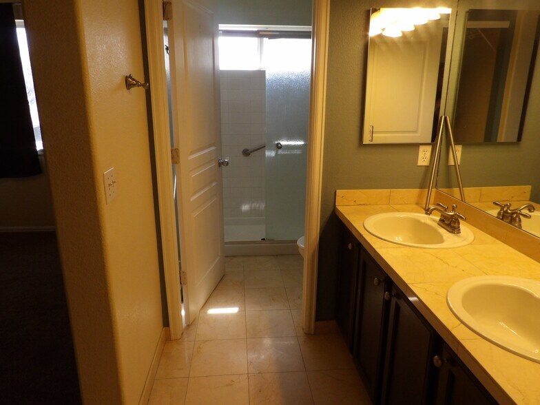 Building Photo - 875 Aspenglow Ln