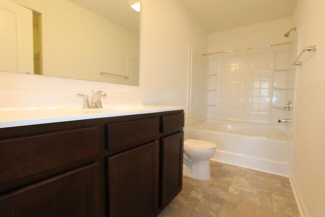 Building Photo - 128 Grant Farm Dr