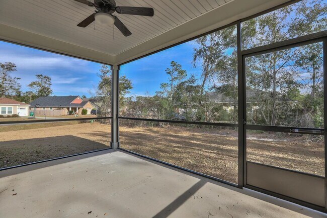 Building Photo - 43 Sarlan Garden Dr