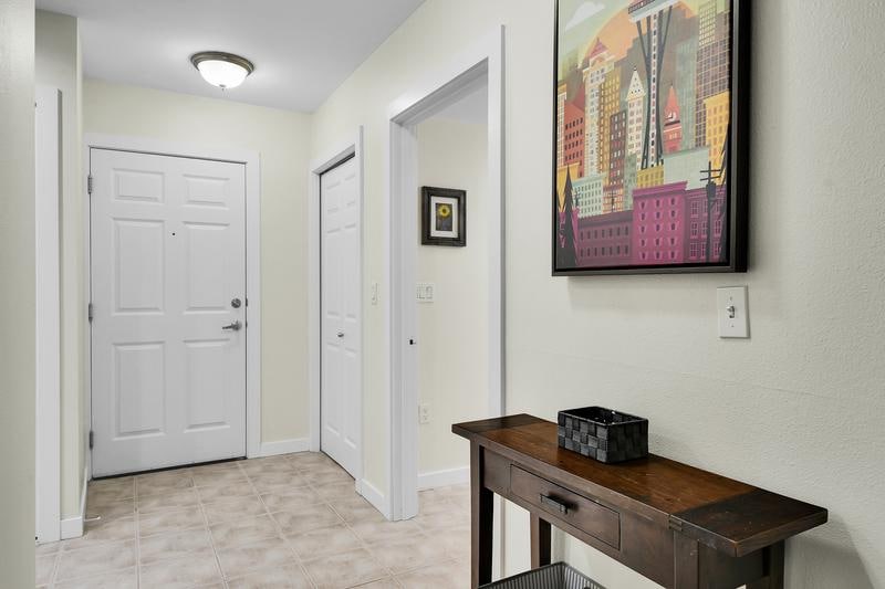 Building Photo - 4847 California Ave SW