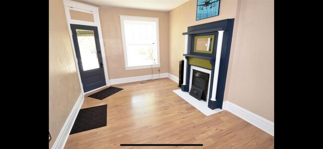 Building Photo - 3331 Lemp Ave